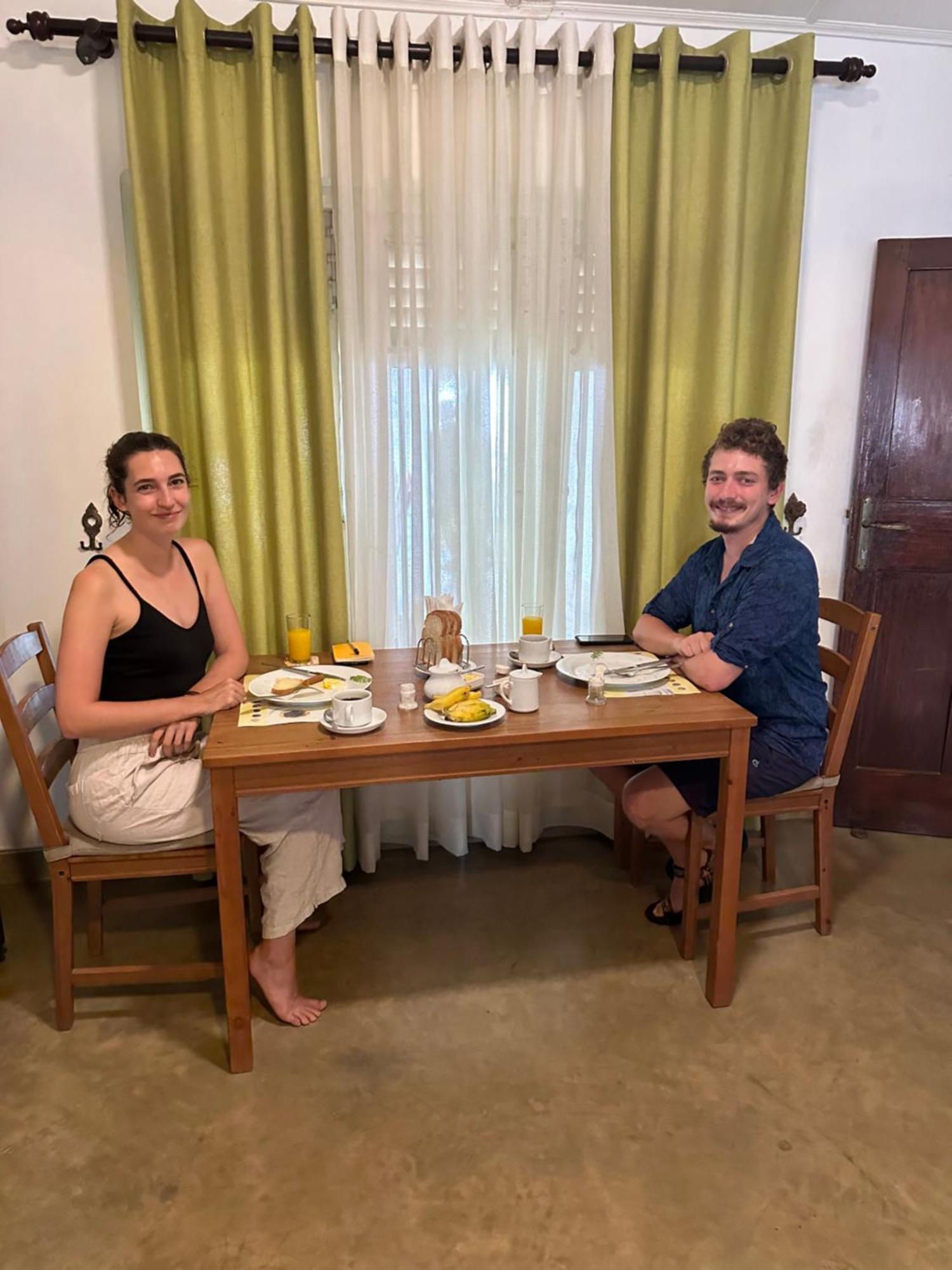 Dions Guest House Negombo Extérieur photo